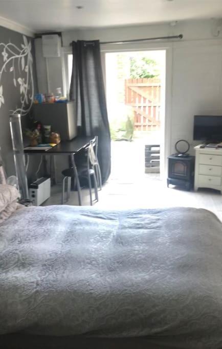 Belfast Private Room, En-Suite & Own Access 외부 사진